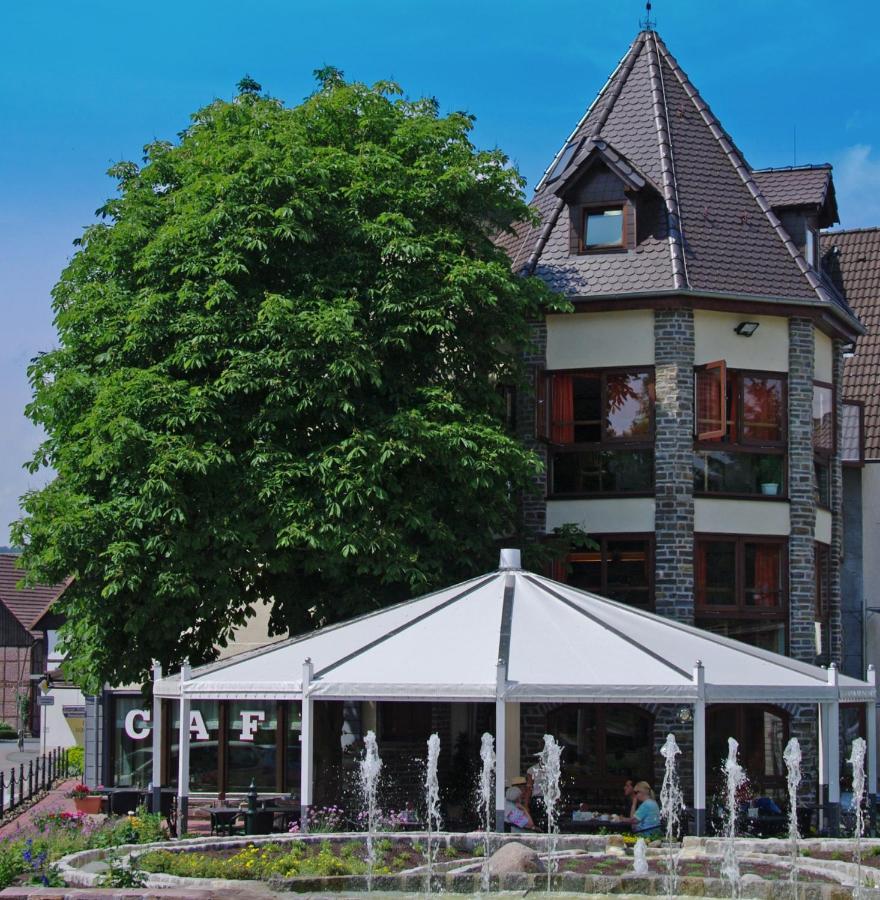 Hotel Vier Spitzen Lauenforde Bagian luar foto