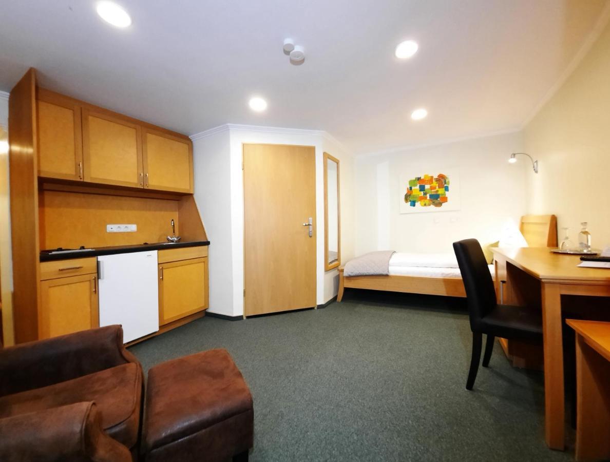 Hotel Vier Spitzen Lauenforde Bagian luar foto