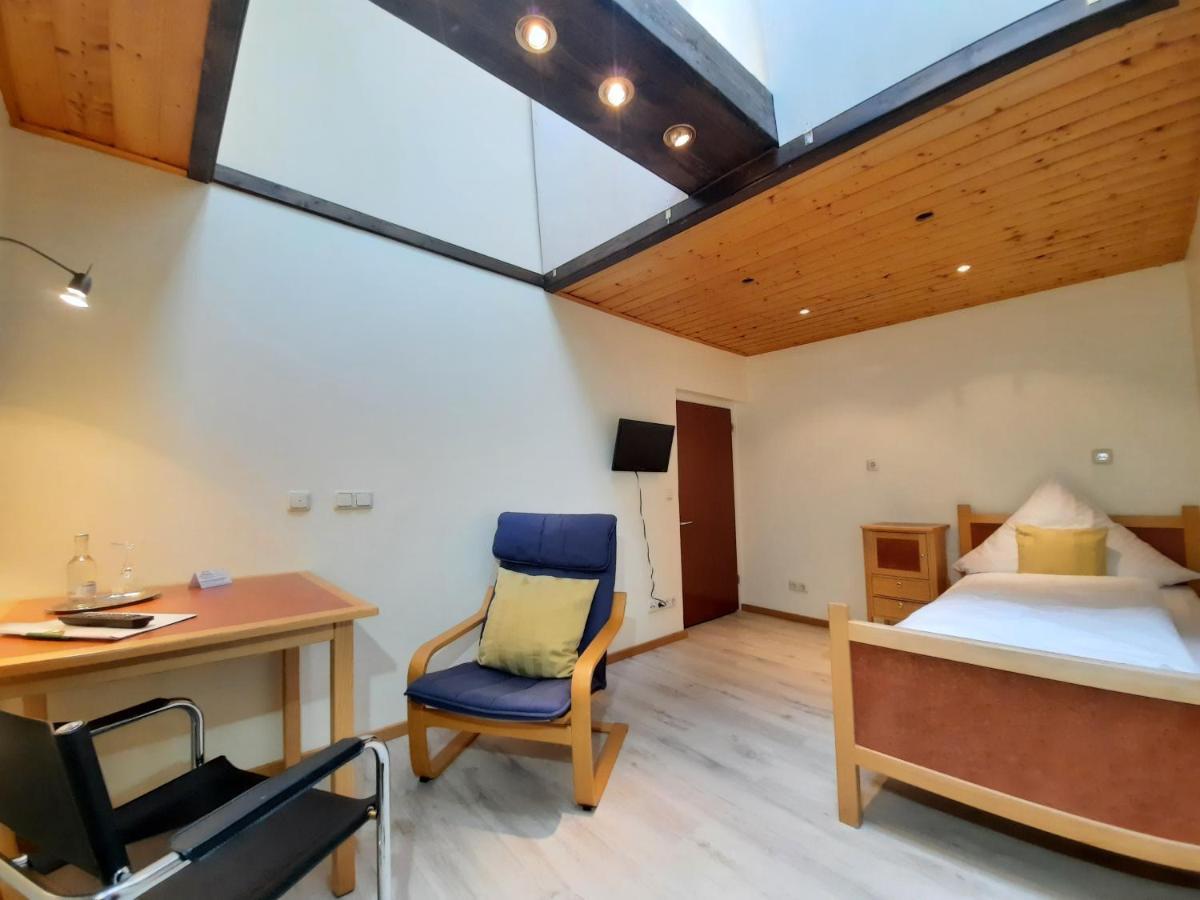 Hotel Vier Spitzen Lauenforde Bagian luar foto