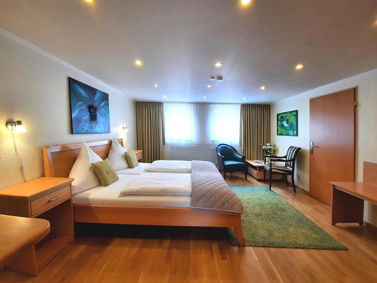 Hotel Vier Spitzen Lauenforde Bagian luar foto