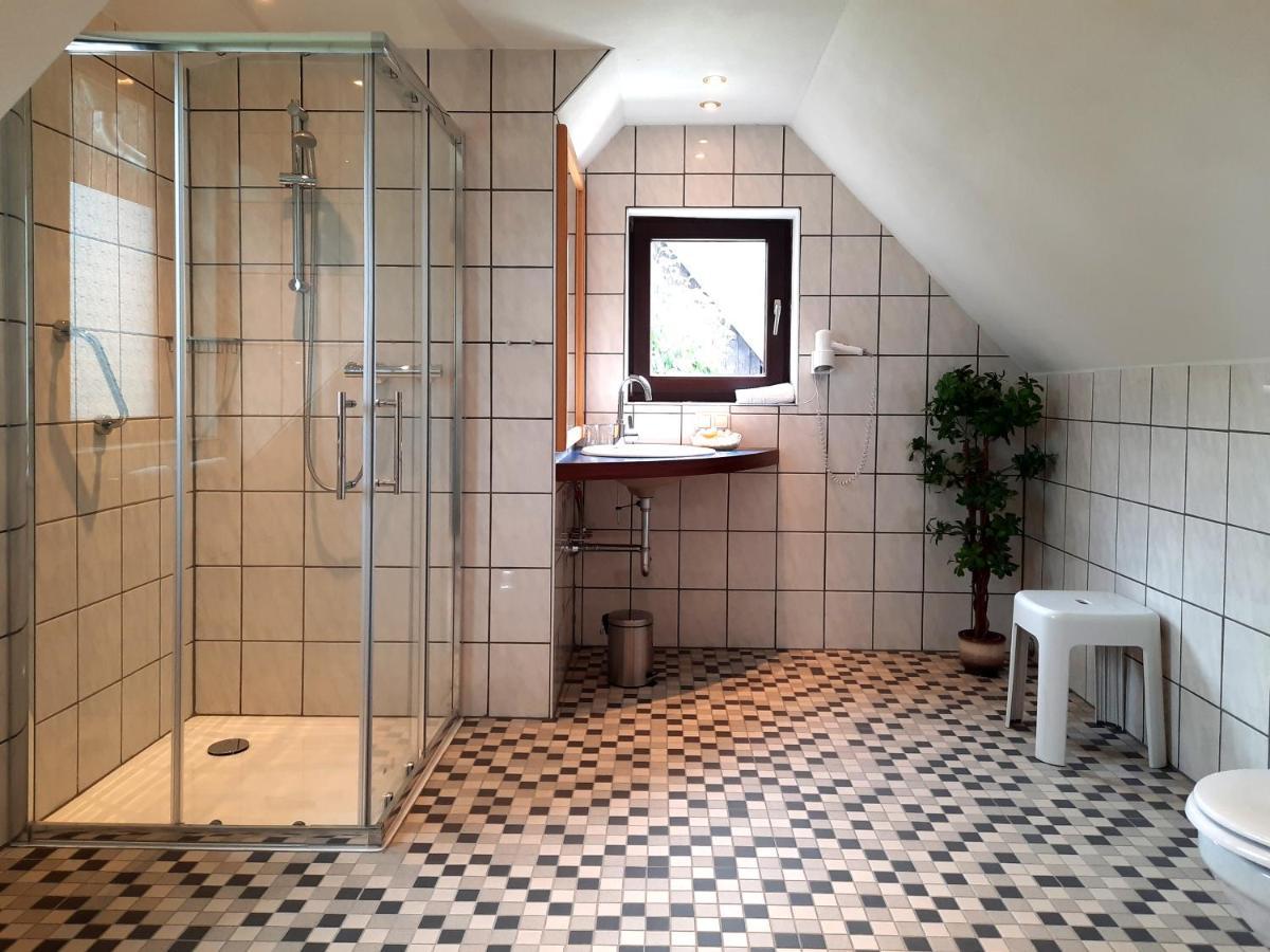 Hotel Vier Spitzen Lauenforde Bagian luar foto