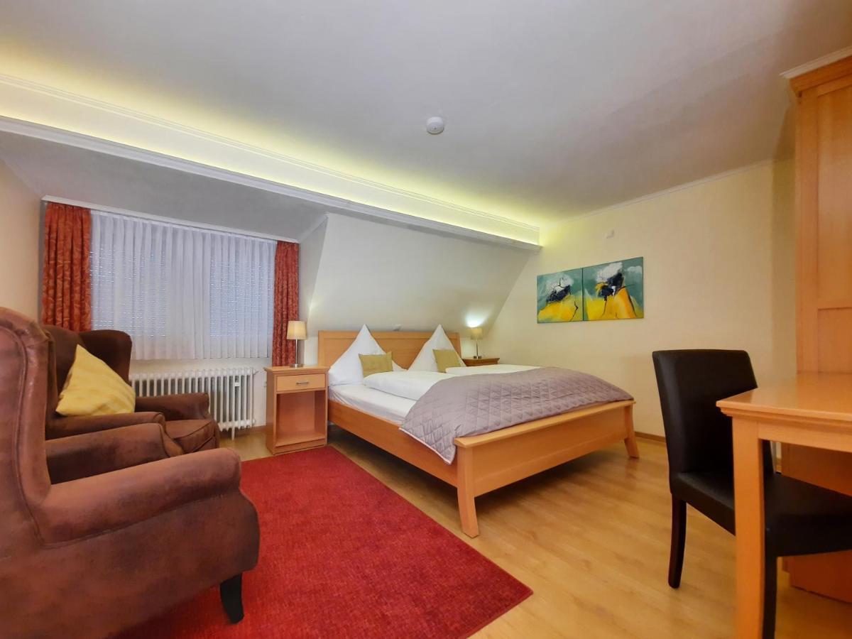 Hotel Vier Spitzen Lauenforde Bagian luar foto