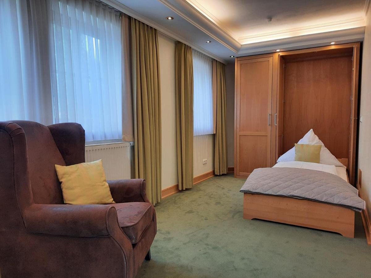 Hotel Vier Spitzen Lauenforde Bagian luar foto