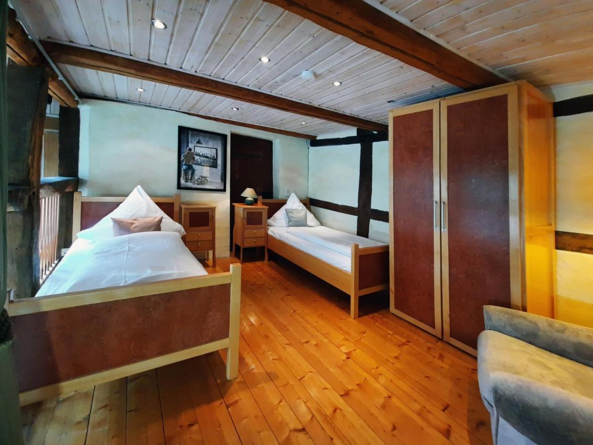 Hotel Vier Spitzen Lauenforde Bagian luar foto